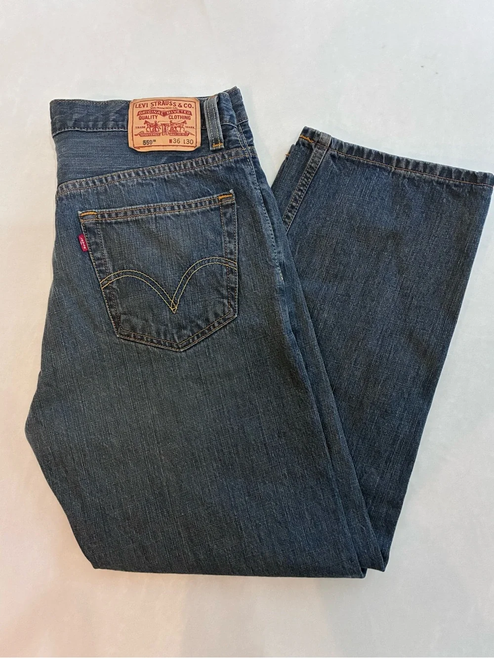 36x30” Levi’s 559™ Relaxed Straight Jeans Men’s Medium Wash